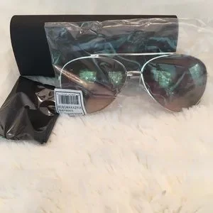 BCBG Max Azria Classic Gold Aviator Sunglasses Pink lenses New BCBGMaxAzria | Accessories | Bcbg Max Azria Classic Gold  main image 3
